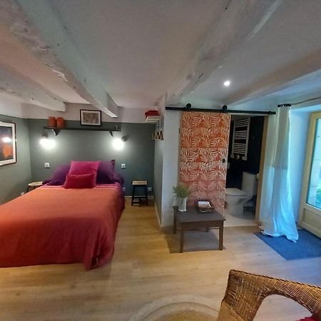 La Maison Au Frene Hotel Lalbenque Екстериор снимка